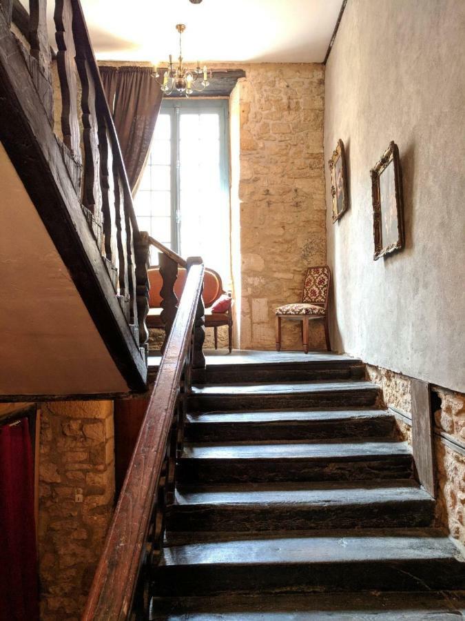 Centrally Located Sarlat Apartment With Medieval Town Views Exterior foto
